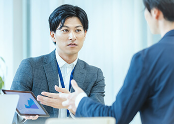 公庫の融資担当者をご紹介